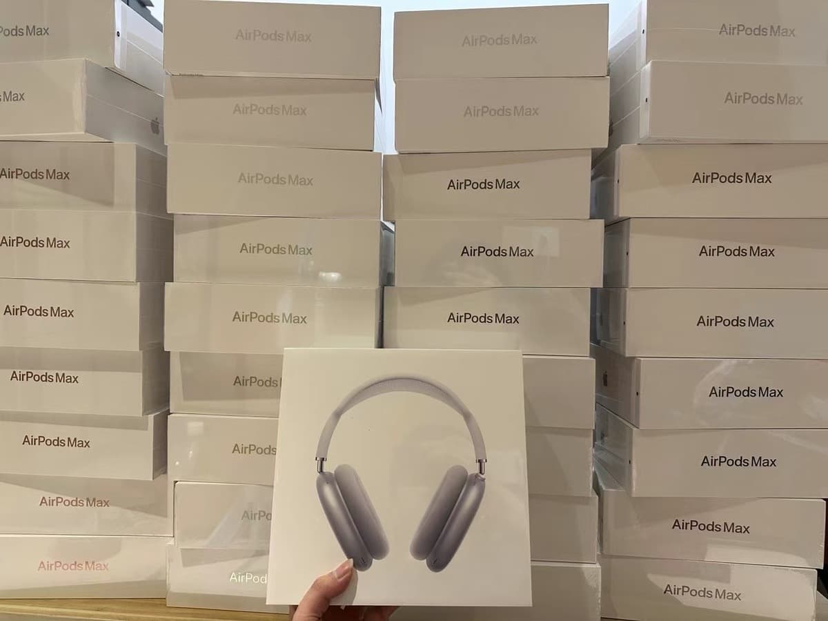 AirPods Max – অ্যালুমিনিয়াম ইয়ারকাপ, ANC ও স্প্যাশিয়াল অডিও, 20 ঘণ্টা ব্যাটারি, Apple H1 চিপ, ডিজিটাল ক্রাউন কন্ট্রোল