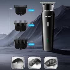 Kemei KM-1113 Hair & Beard Trimmer – 4 Adjustable Length Settings, LED Display, 210‑Minute Runtime, USB‑C Fast Recharge, Stainless Steel Blades – Black