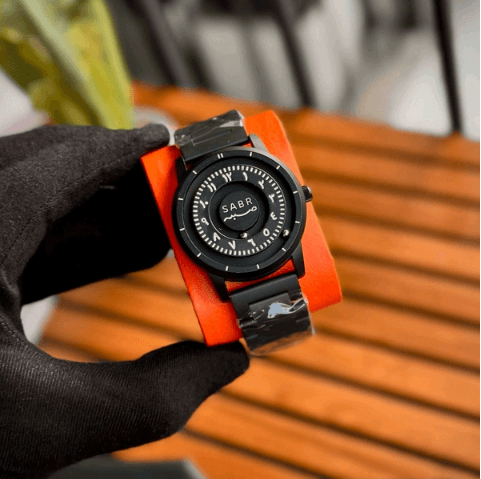 New Sabr Magnetic Magnetic Ball Unique Watch For Men